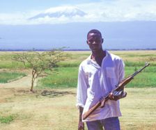 Beväpnad eskort, Kenya